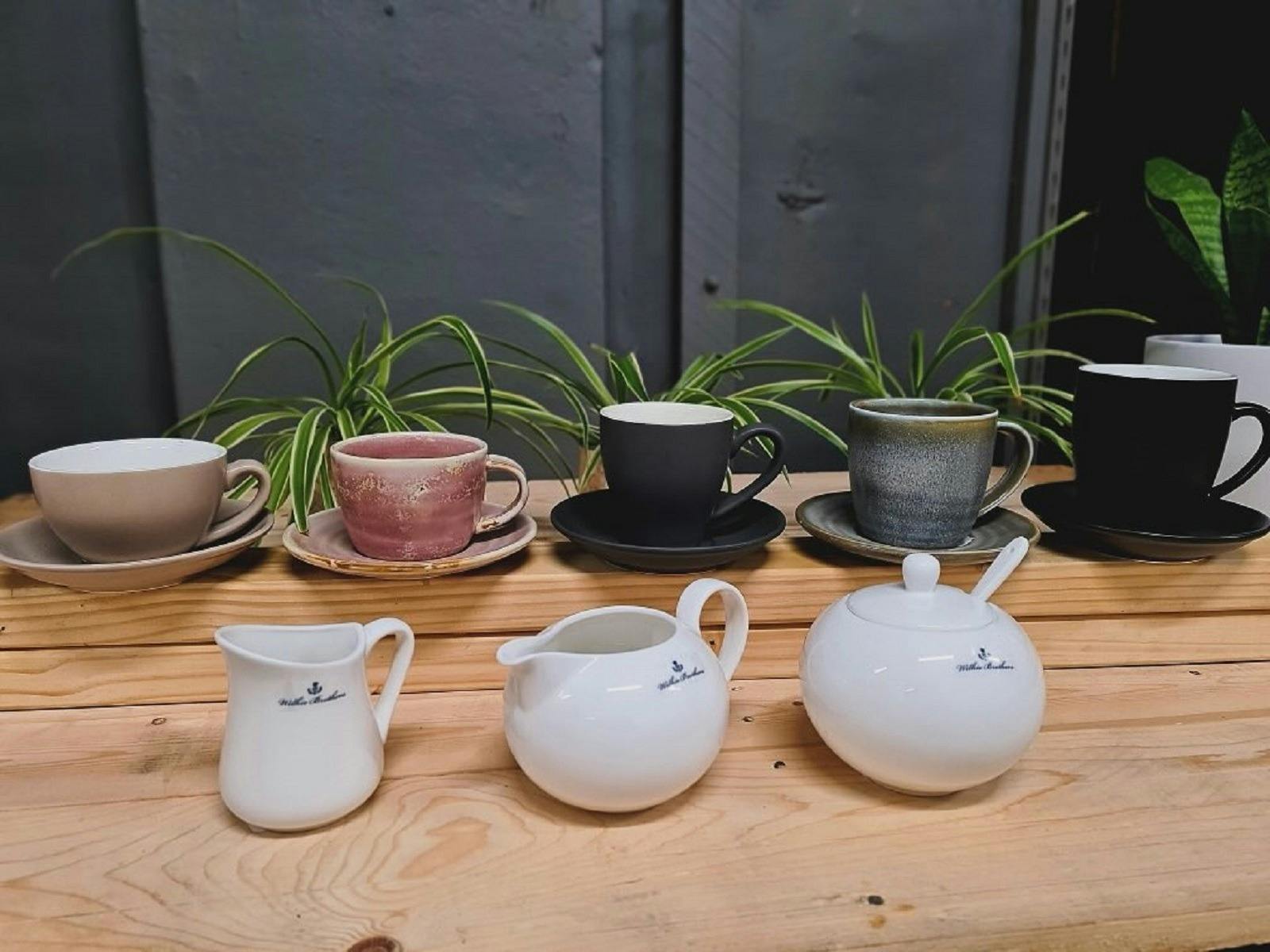 Stunning selection of mugs and tea pots