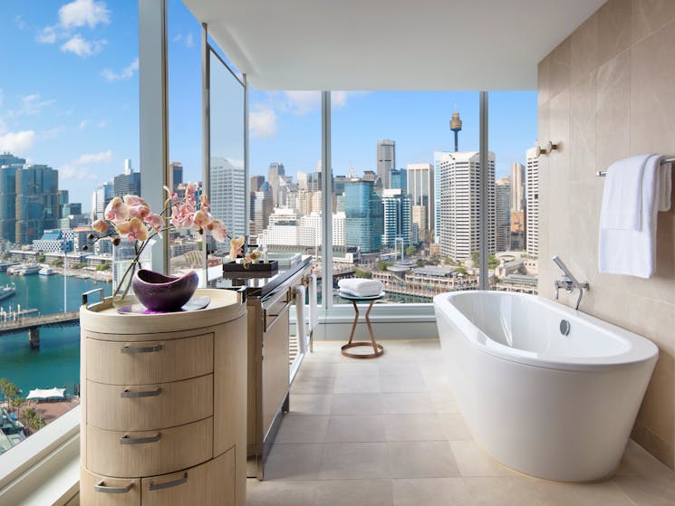 Luxury Room Darling Harbour View - Bathroom