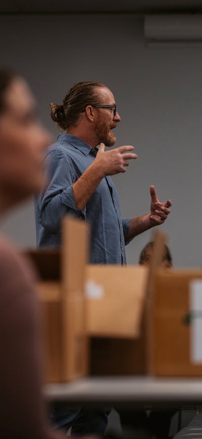 Mike Armstrong Teaching Figurative Art
