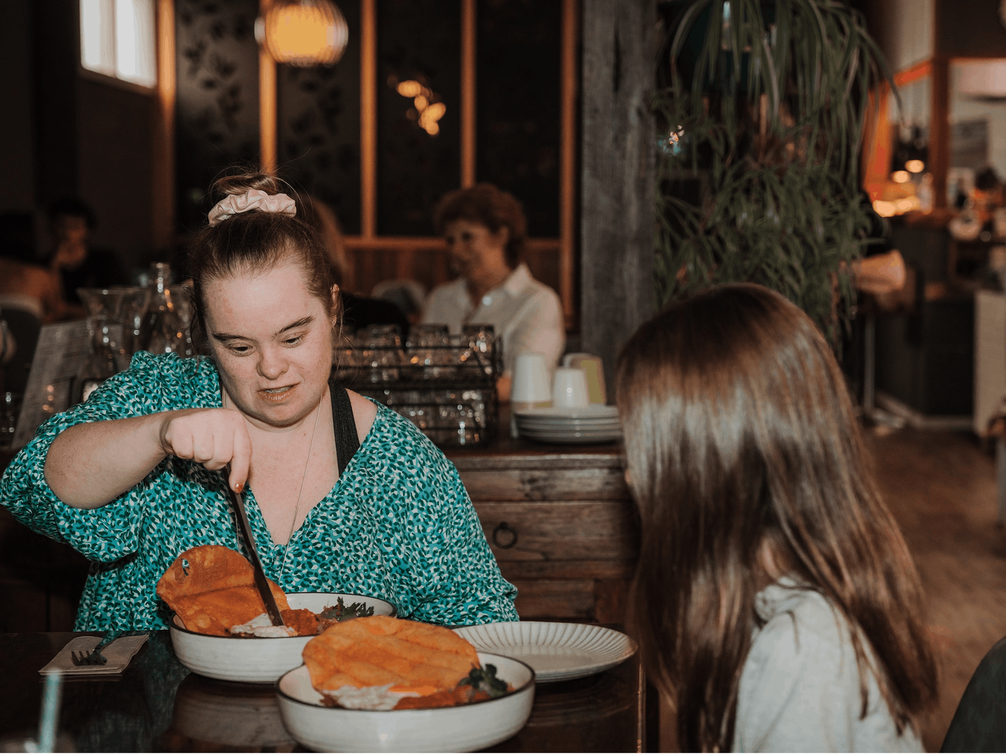 Customers enjoying lunch at Grant Street Grocer
