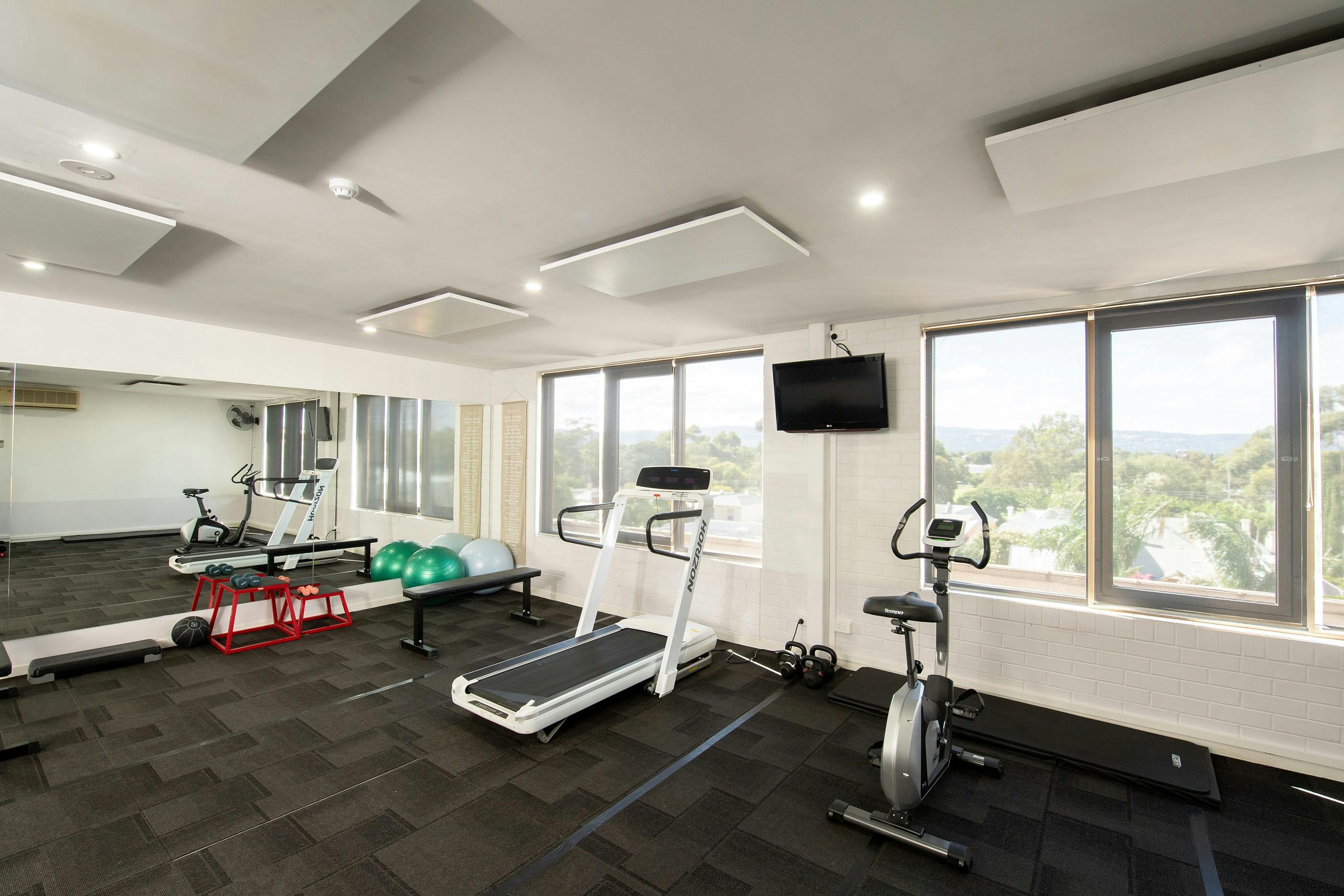 Mantra Meridien Adelaide Slider Image 8