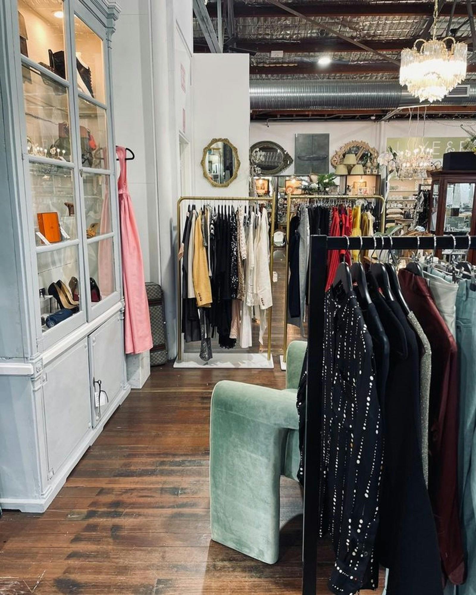 Mesaio - Luxury Consignment @ DOS Emporium