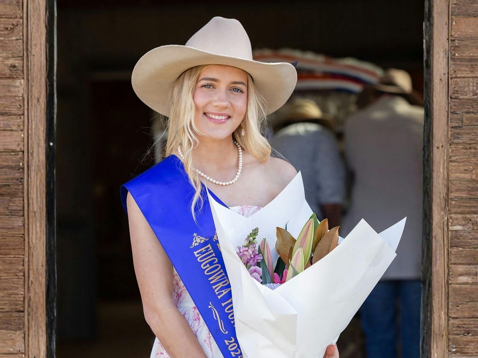 Showgirl with flowers