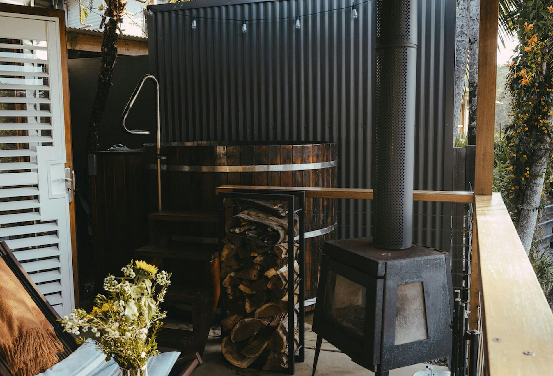 Outdoor Cedar Hot Tub & Fireplace