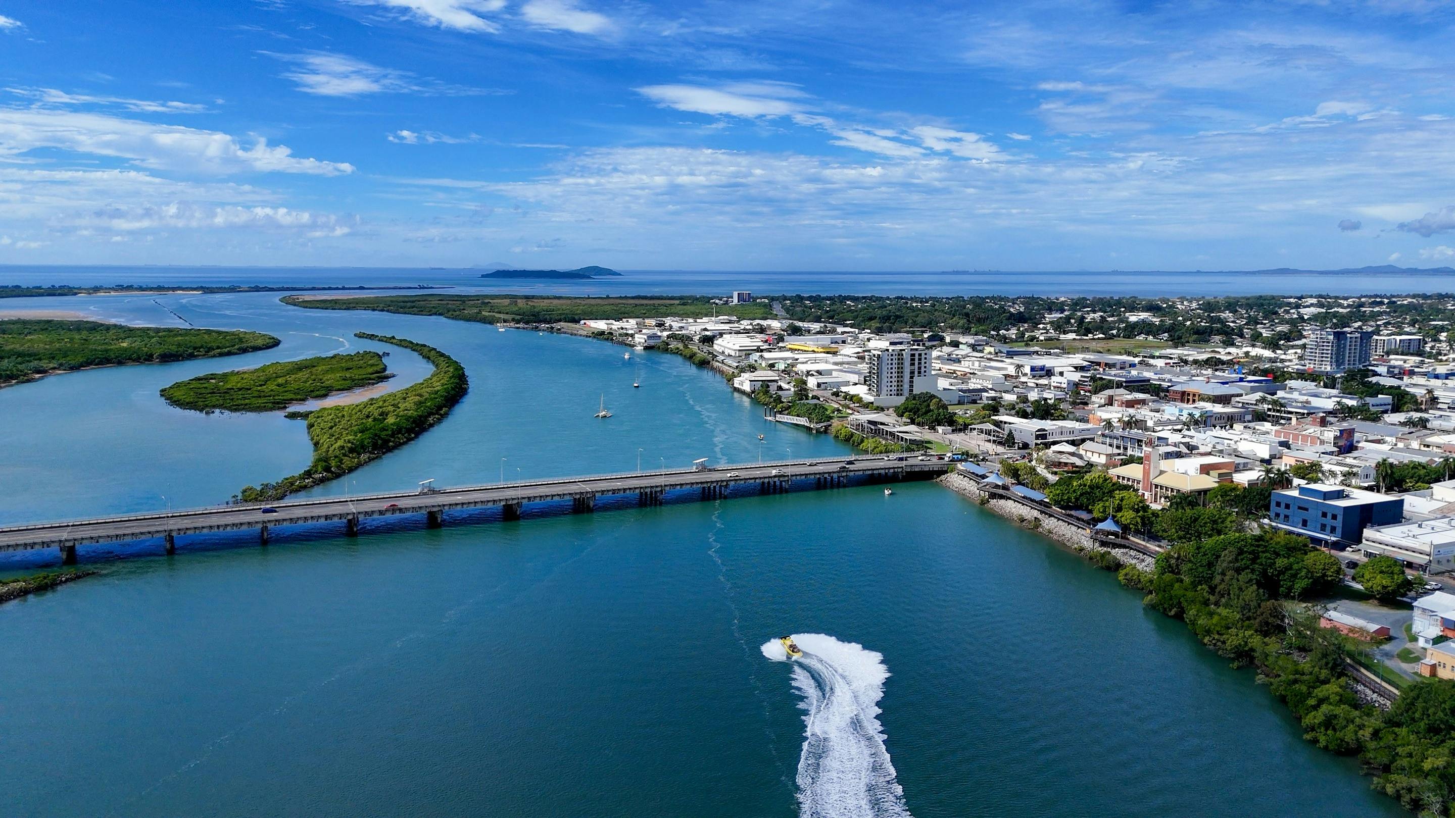 Aerial image of jet boat doing 360 spin