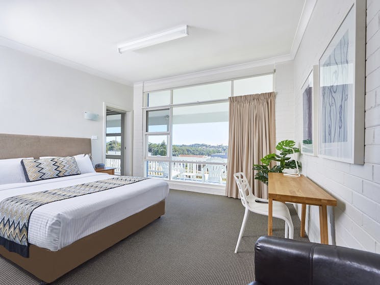 Apt 1,2,3 One Bedroom Apartment - queen sized bedroom, study desk and large balcony with views