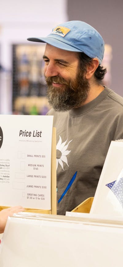 Eggpicnic talking to a customer