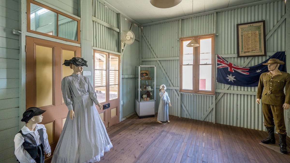 historic fashion, heritage buildings, heritage precinct croydon qld, visit croydon qld