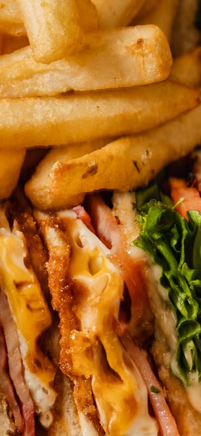 Club sandwich and chips