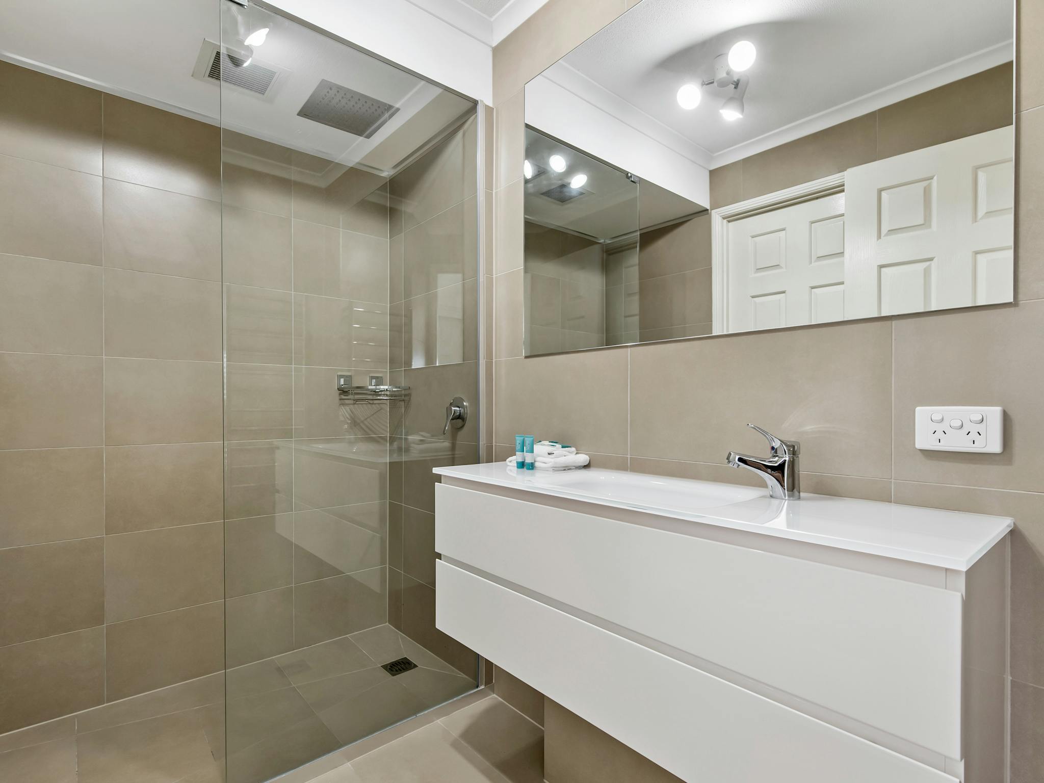 Beautifully renovated bathroom Beautifully renovated bathroom