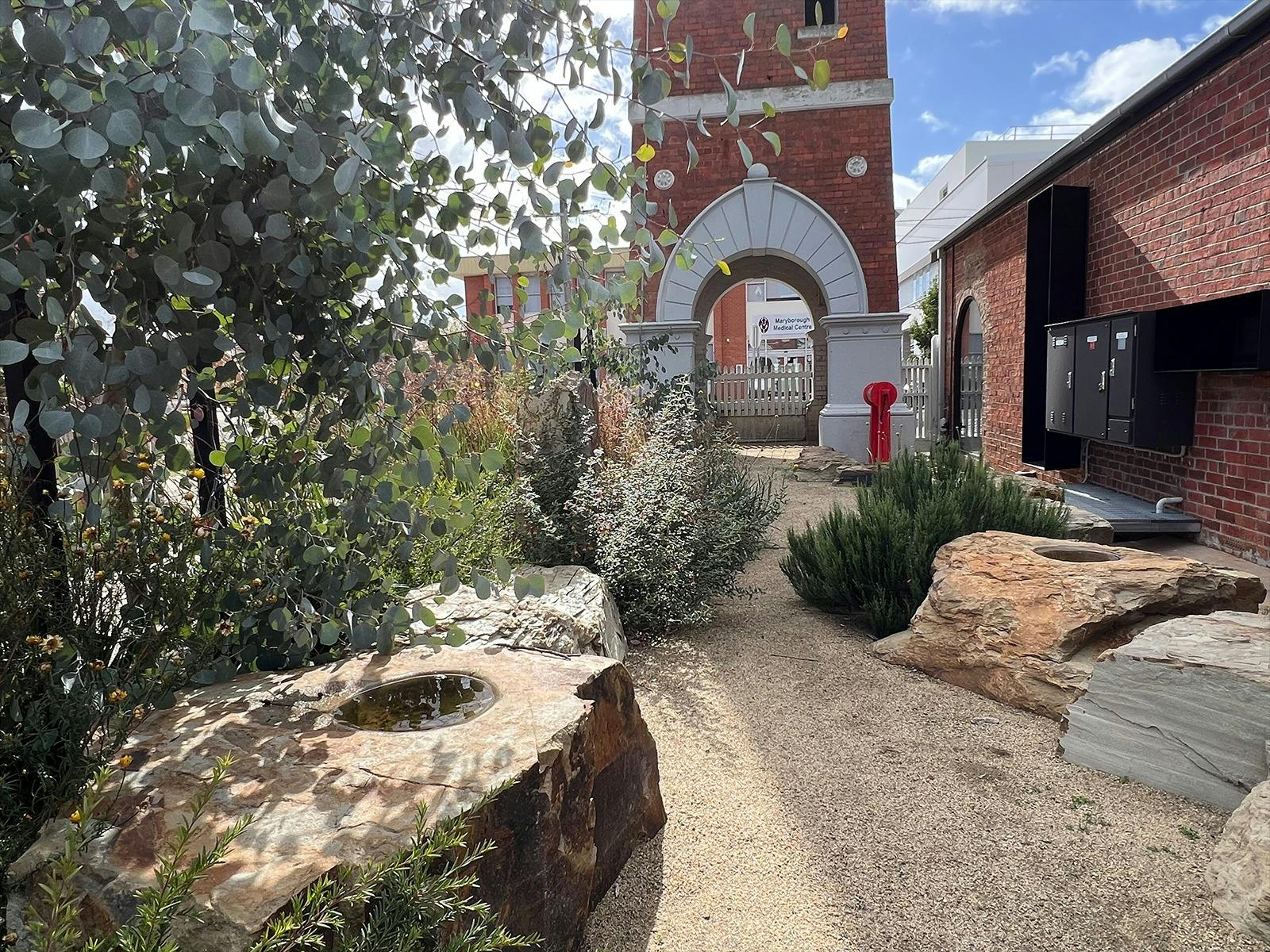 Photo of garingilang gatjin wii - Gallery's Indigenous interpretive garden.