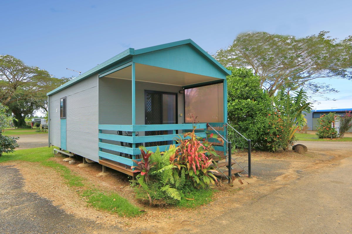 Exterior Deluxe Cabin