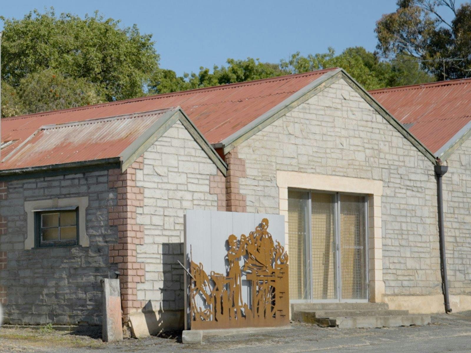 Eden Valley Heritage Silhouette