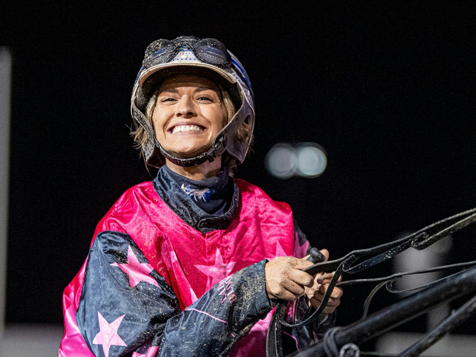 Female jockey in pink