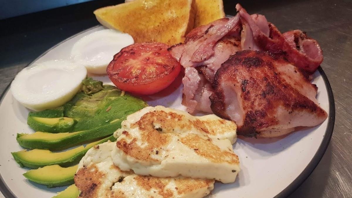 Delicious meals served all day.