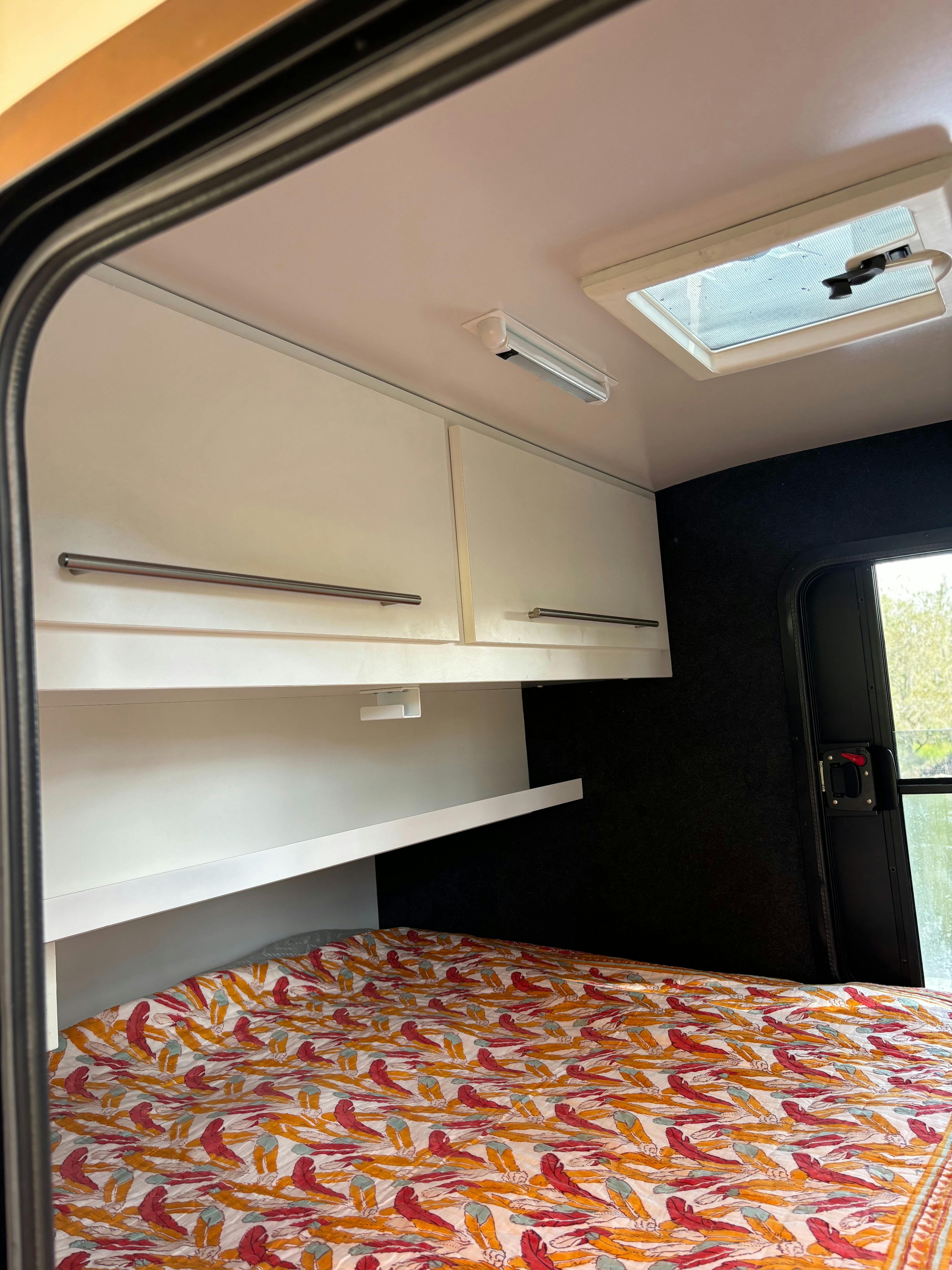 To show the layout of the inside