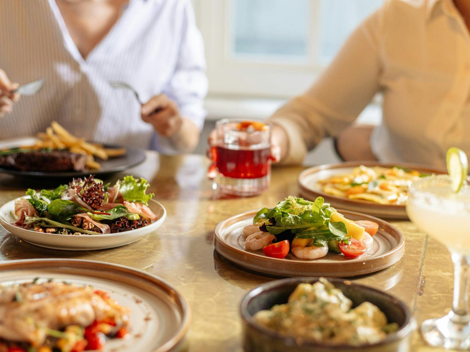 Le Petit Flot Rydges Australia Square