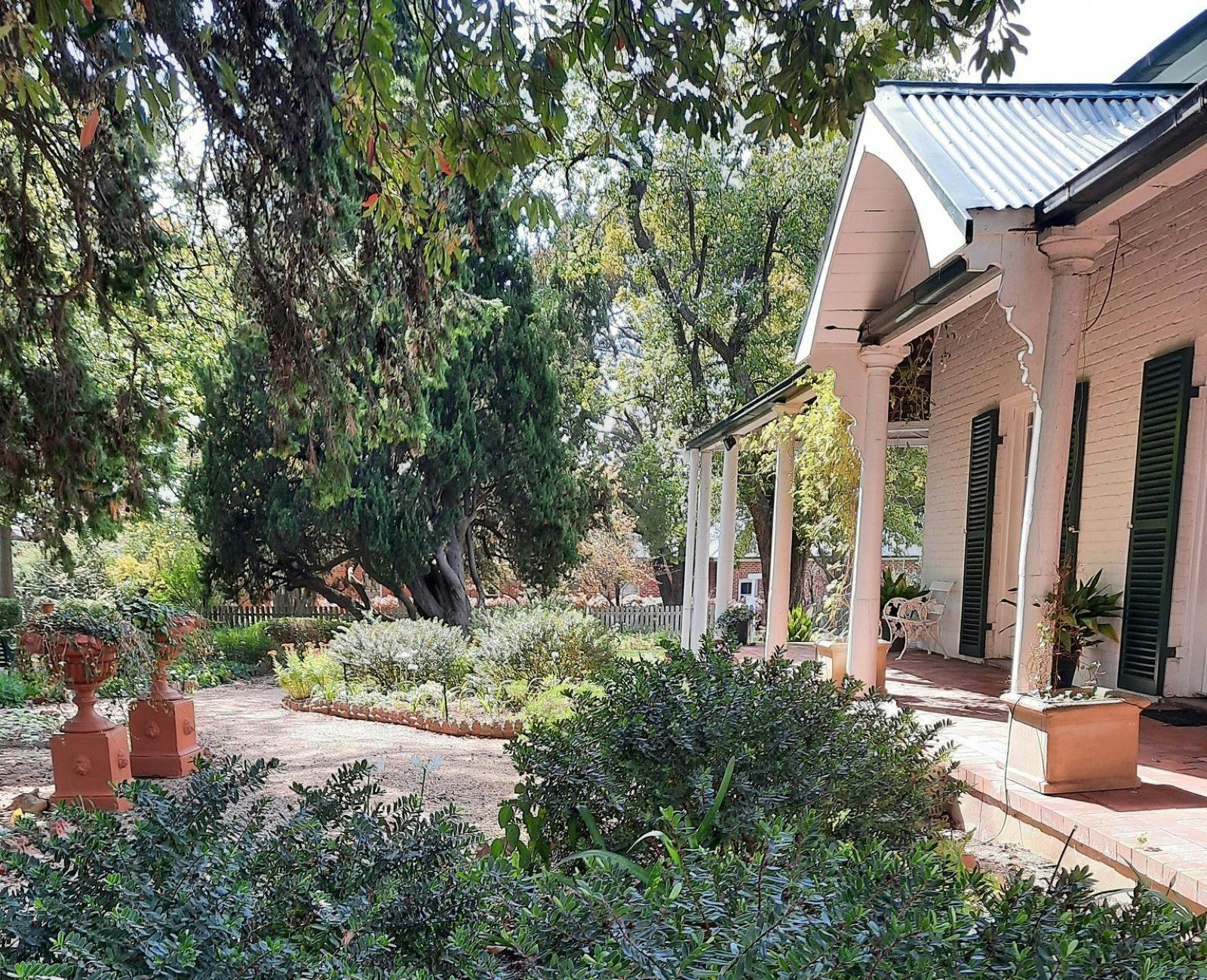 Miss Traill's Garden