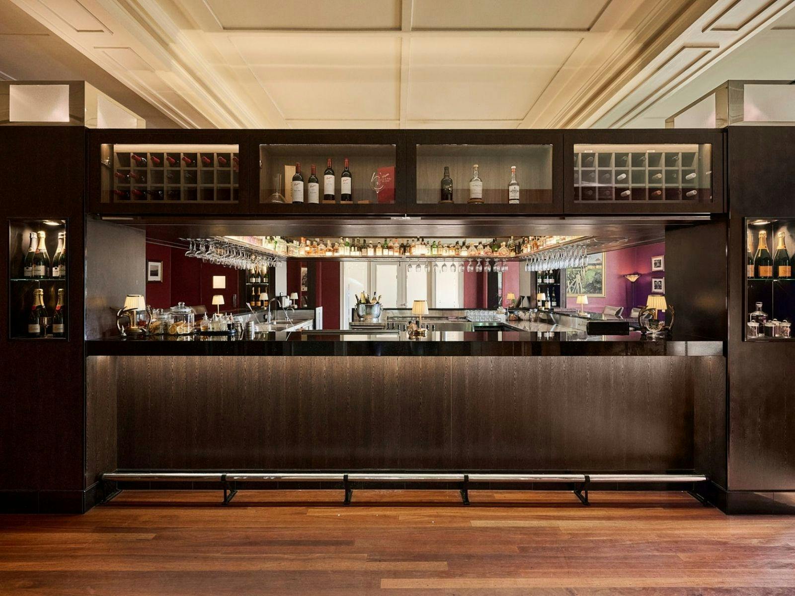 Speakers Corner Bar
