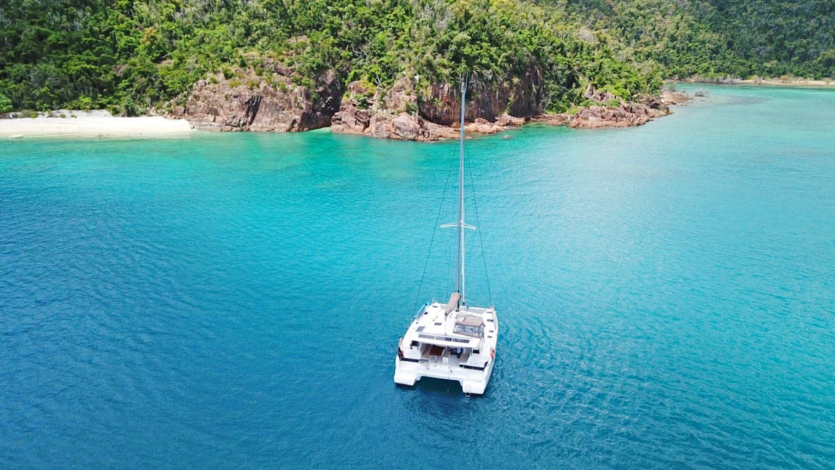 Charter Yachts Australia Sailing Catamaran in the Whitsundays