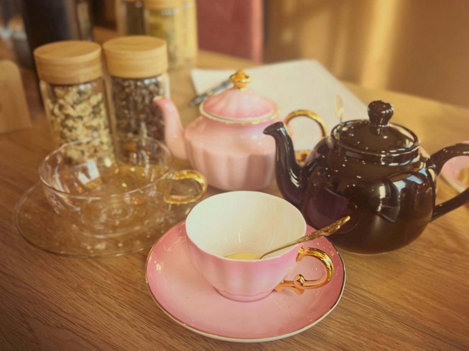 Tea cups