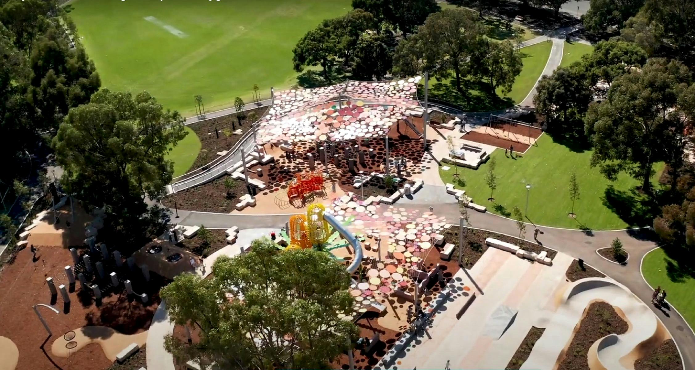 Wellington Square Park and Playground (Moort-ak Waadiny)