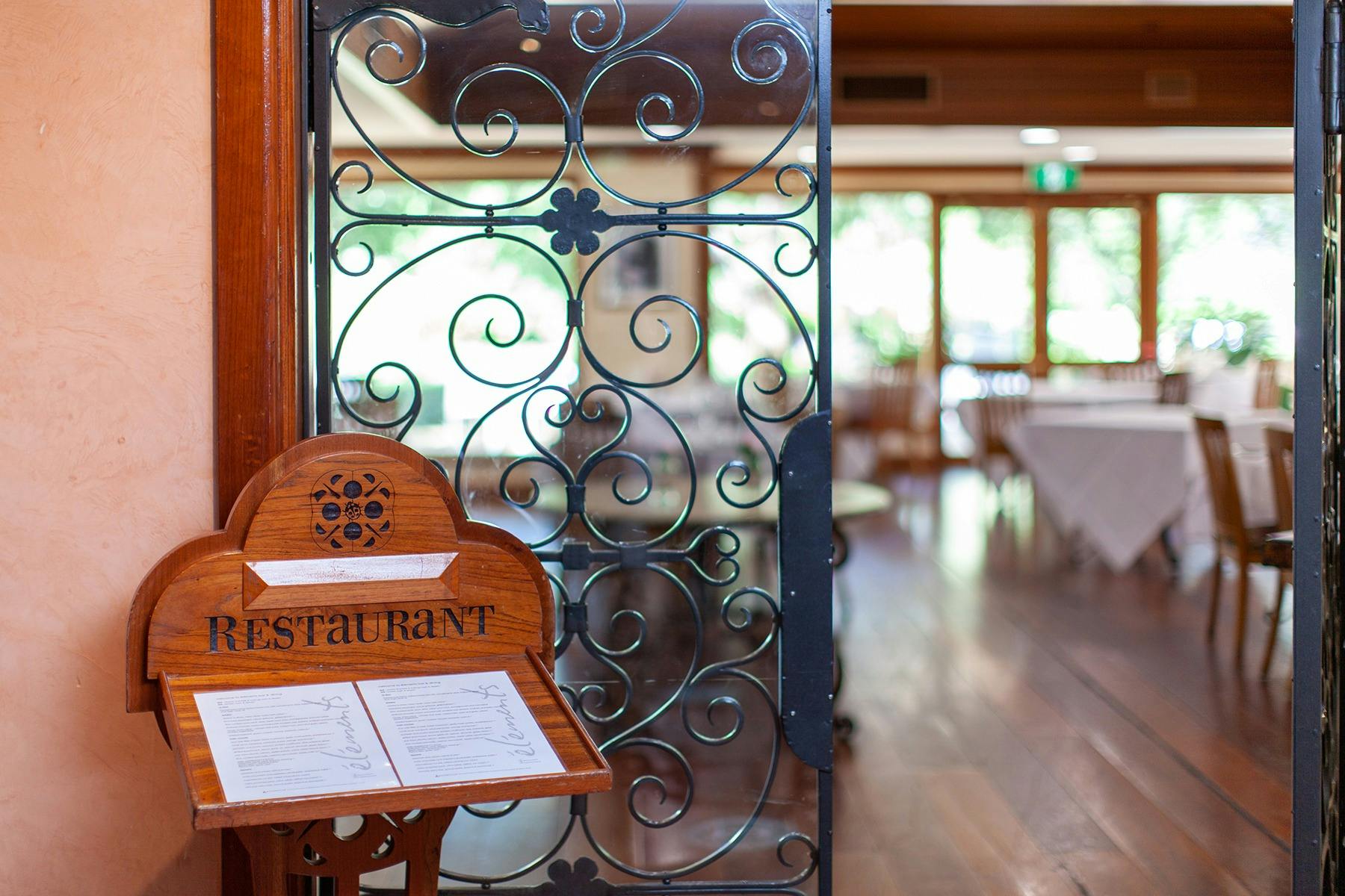 Elements Bar & Dining