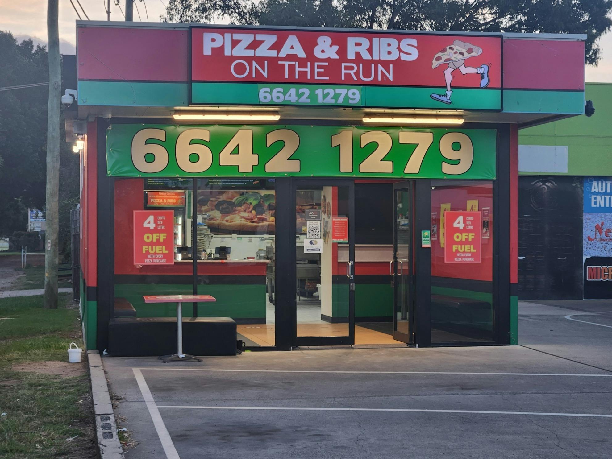Pizza and Ribs on the Run