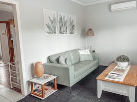Paula's Guest House - Lounge room