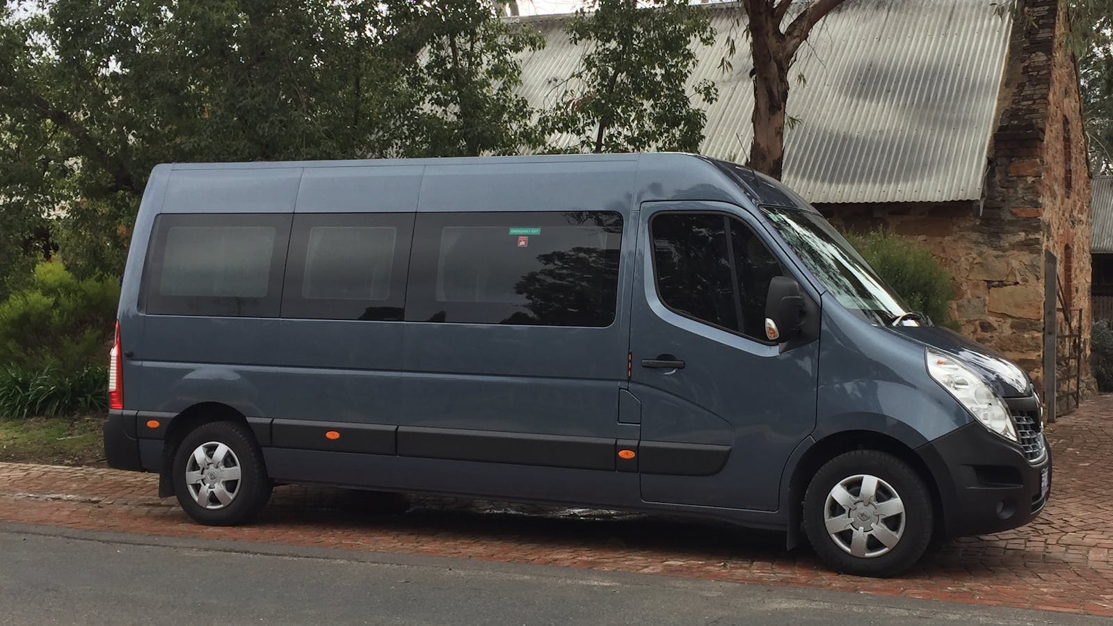 11 Passenger Private bus winery tour, great comfort all the way