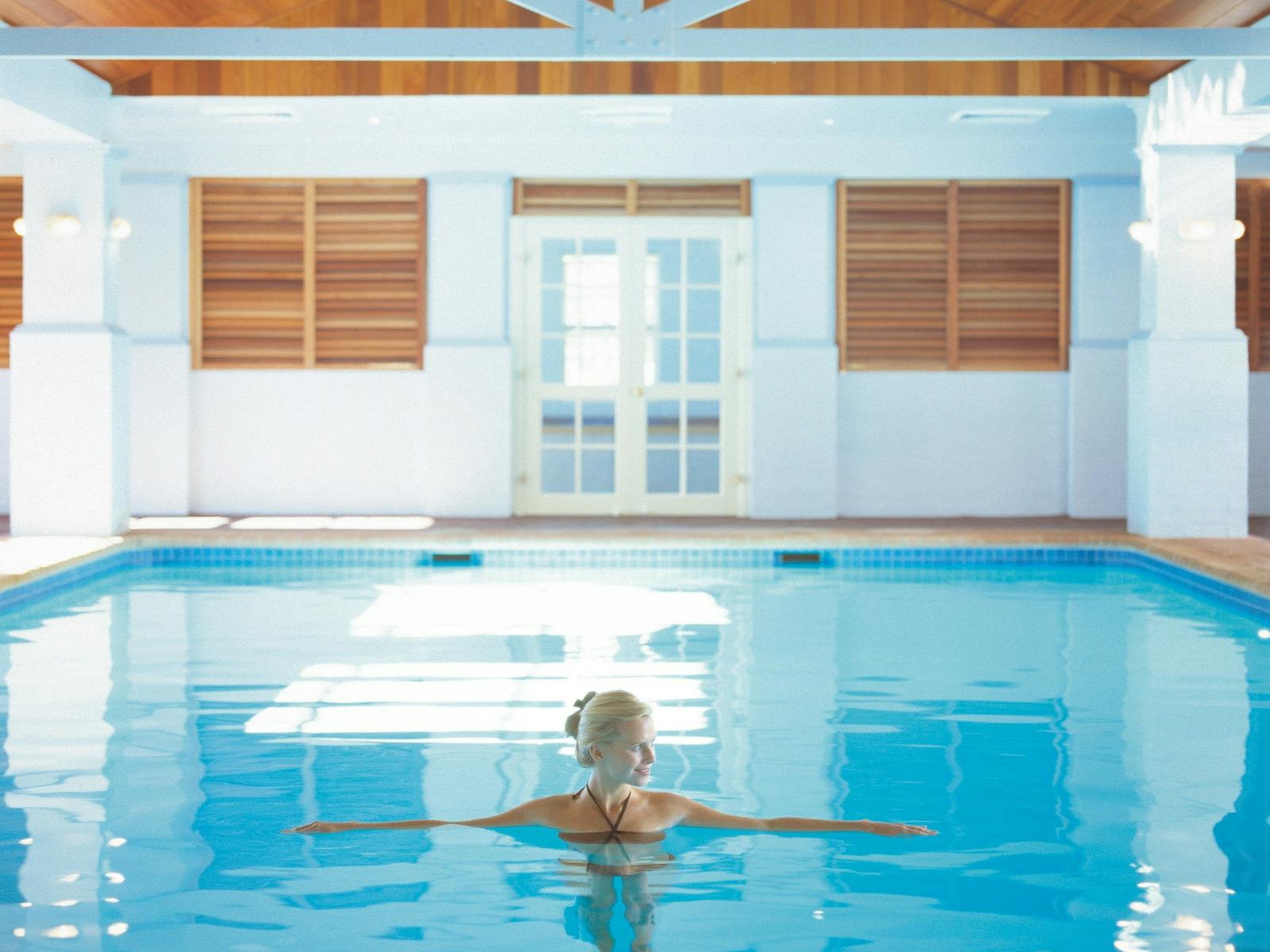 Villa Thalgo Day Spa Pool