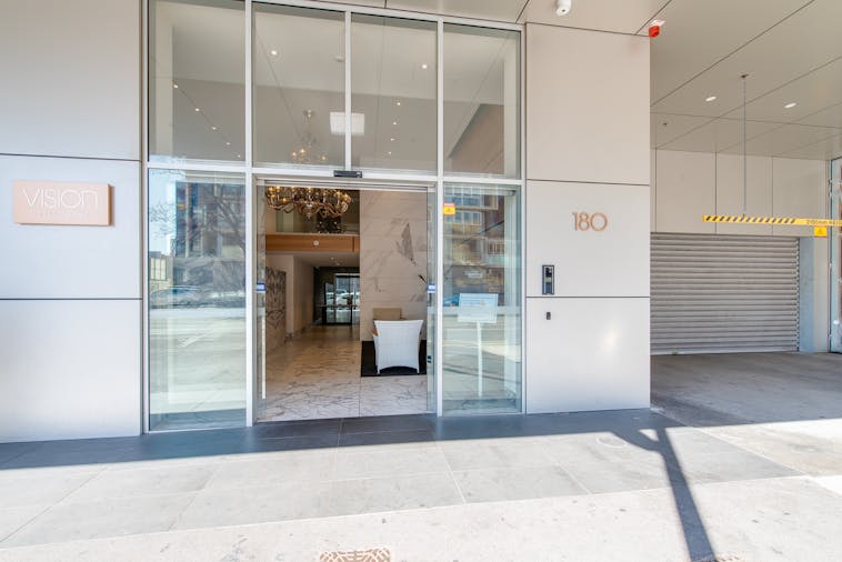 Vision On Morphett Service Apartment