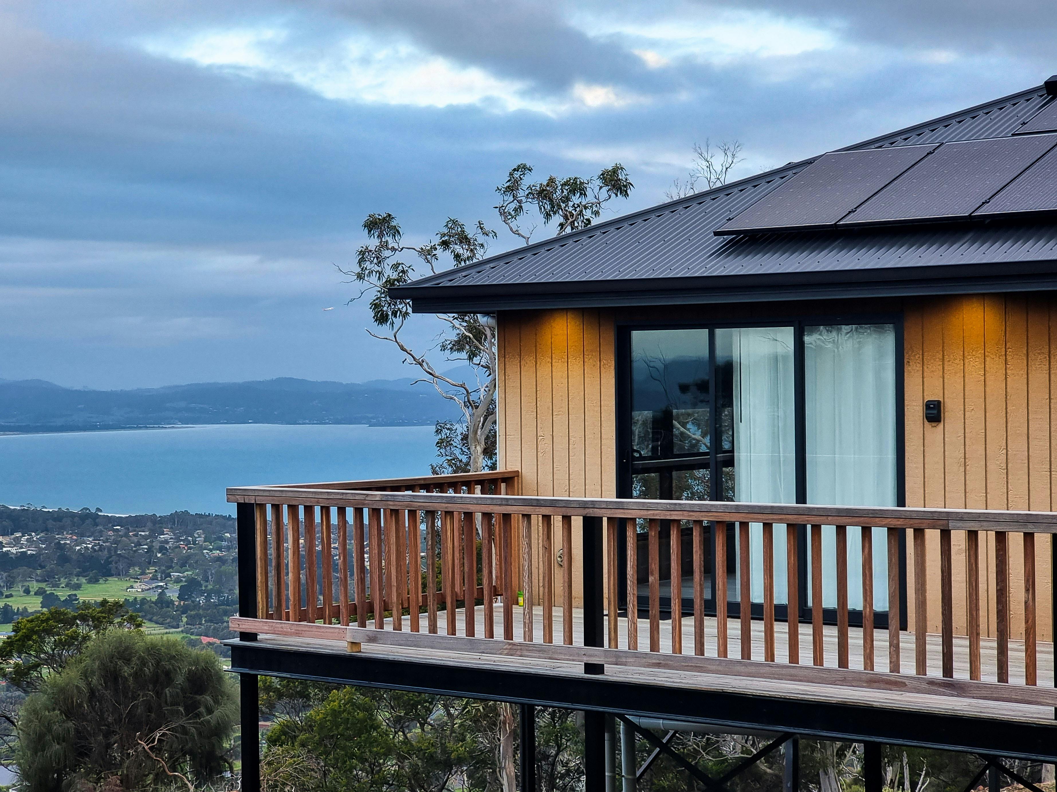 1 Seaviews Possum overlooking the surrounding landscape
