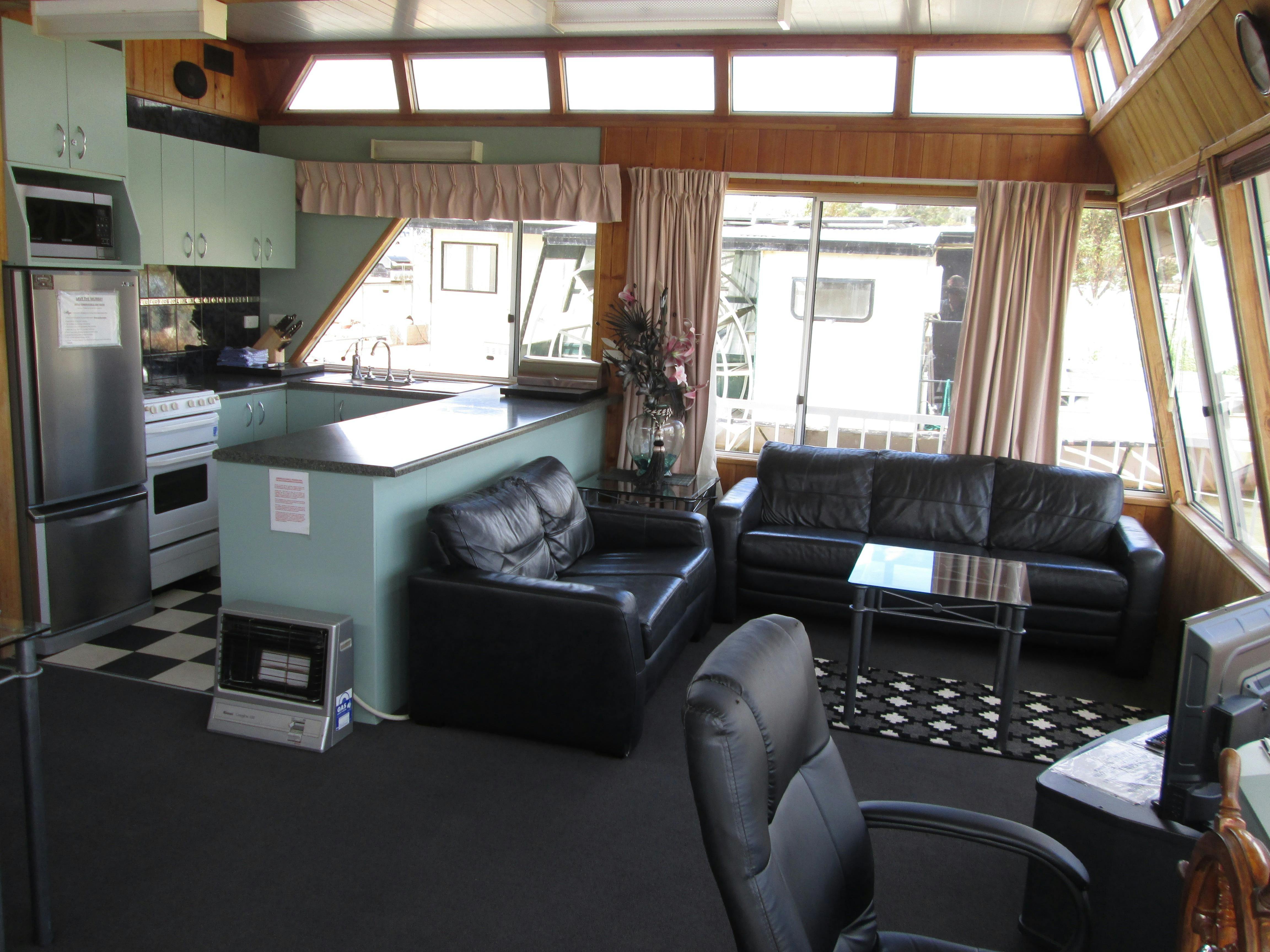 Kit-Lounge