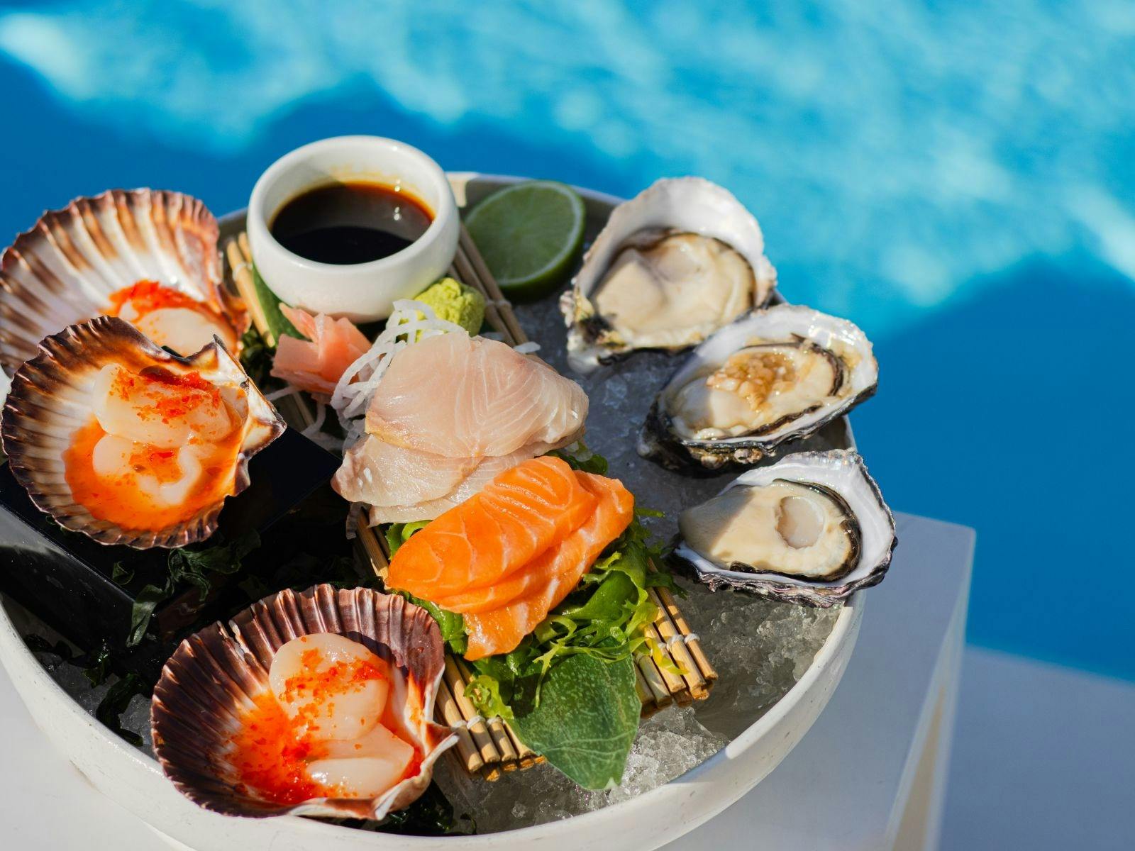 Seafood Sundays at La Luna Beach Club and MĀRE