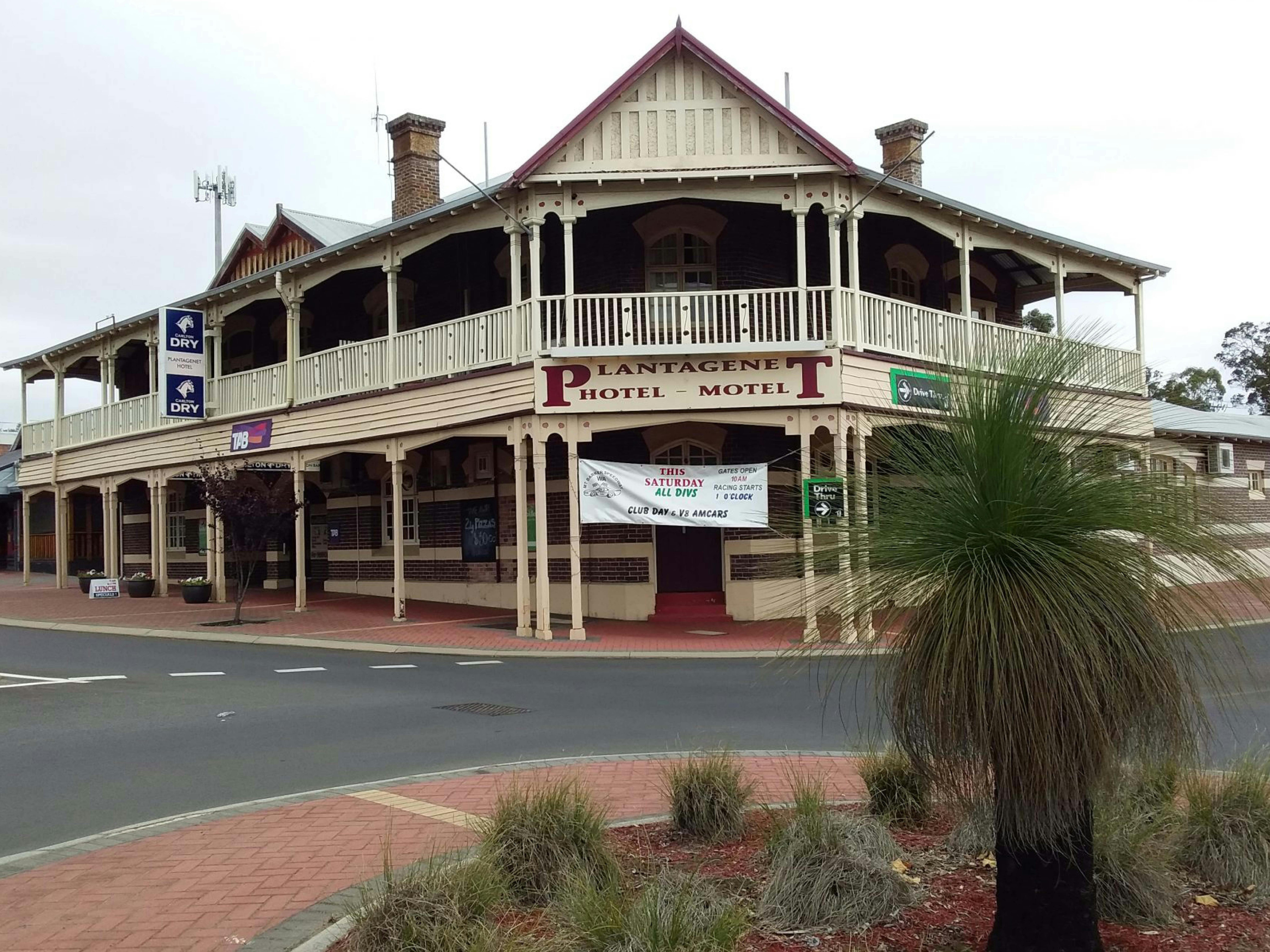 Plantagenet Hotel Motel