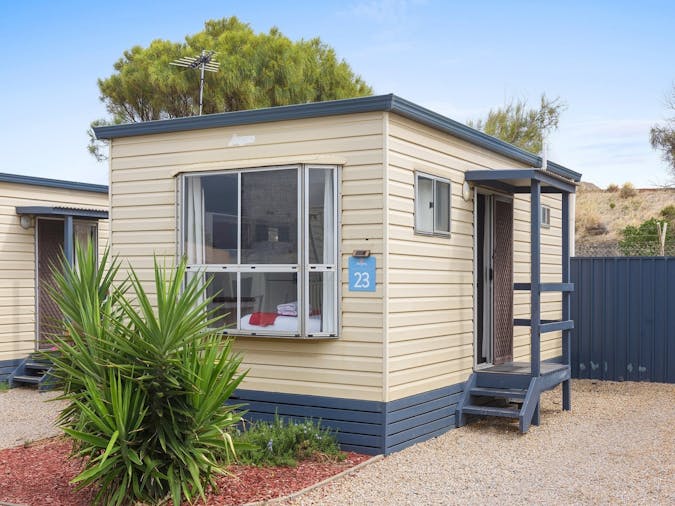 Budget Cabin sleeps five