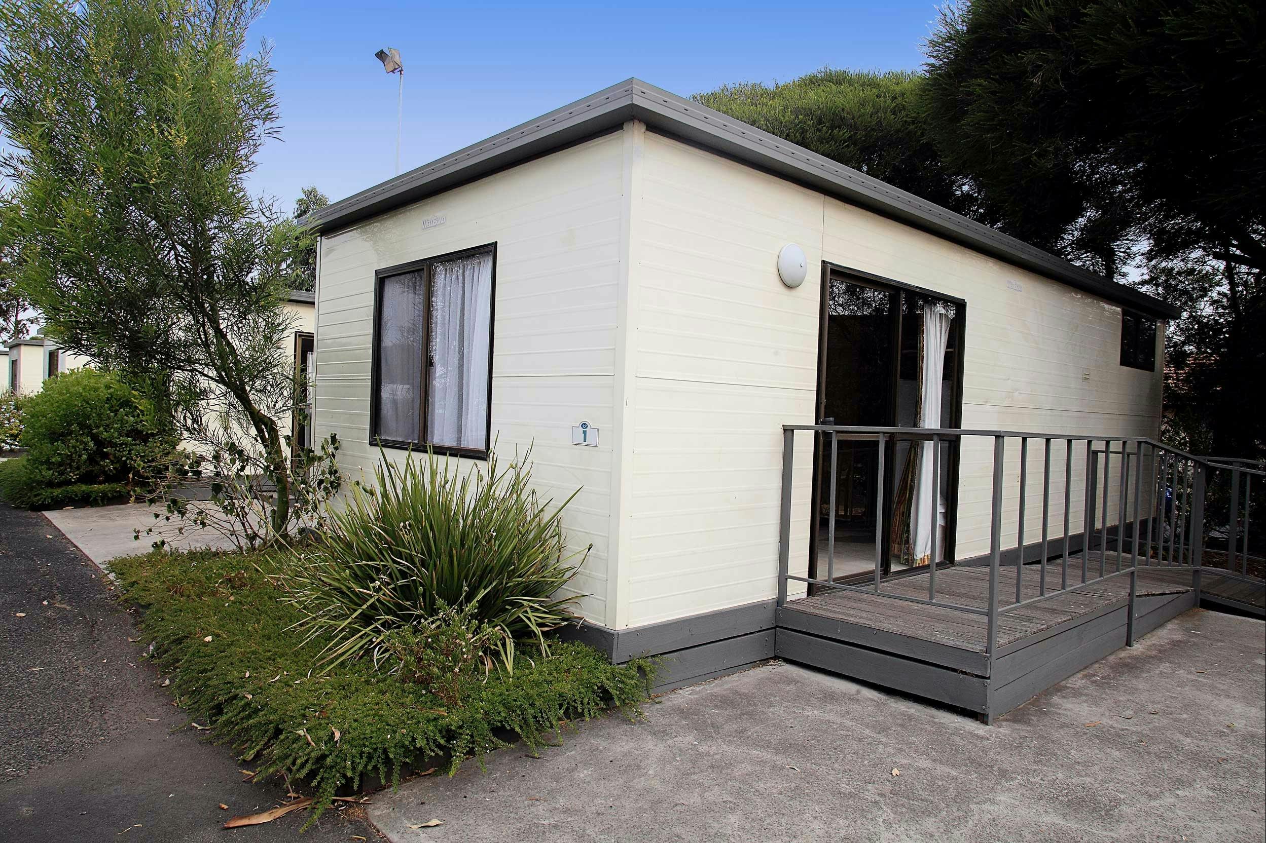 Economy Value Cabin - Sleeps Six