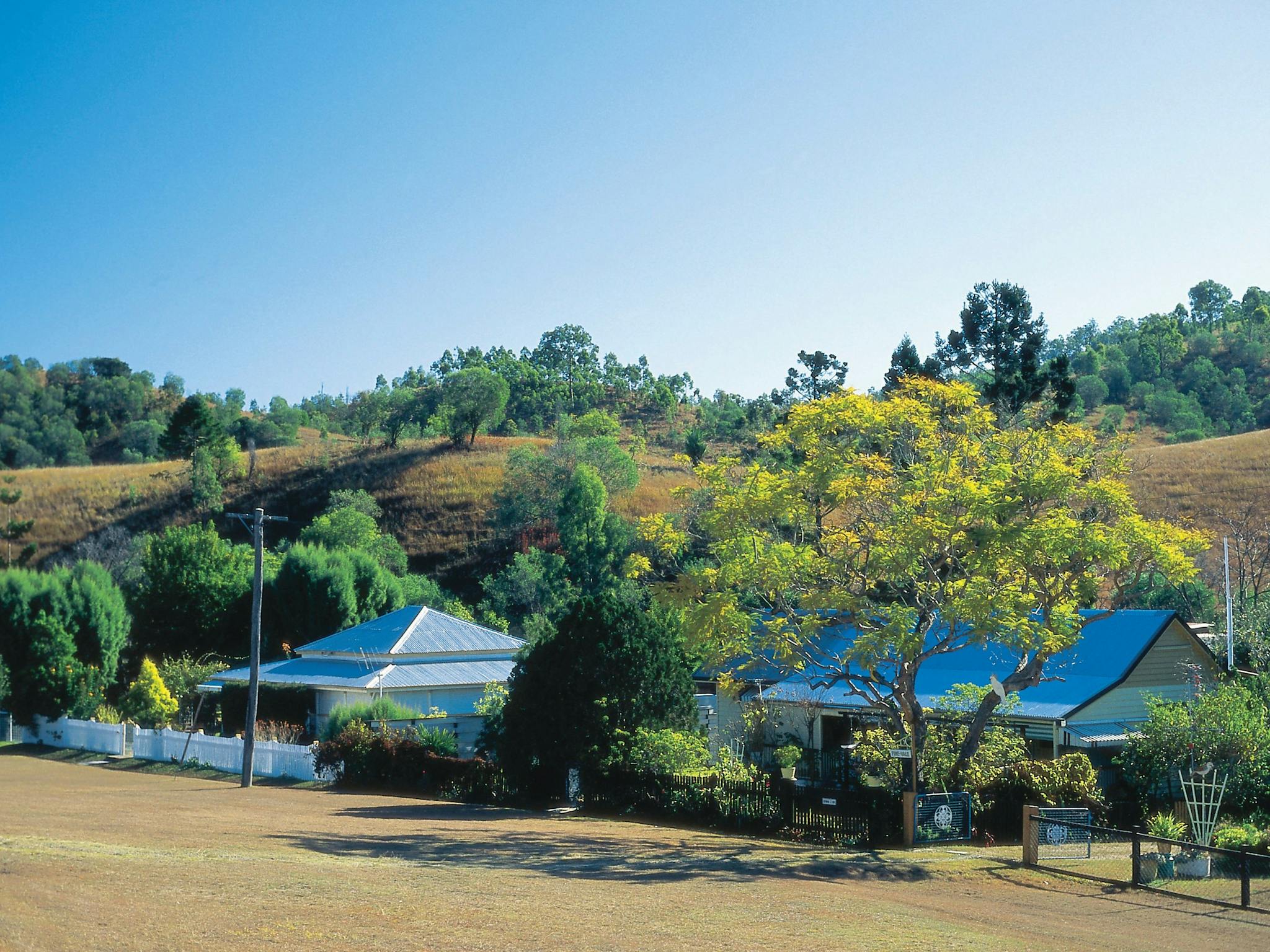 North Mount Perry (via Monto) to Biggenden to Childers