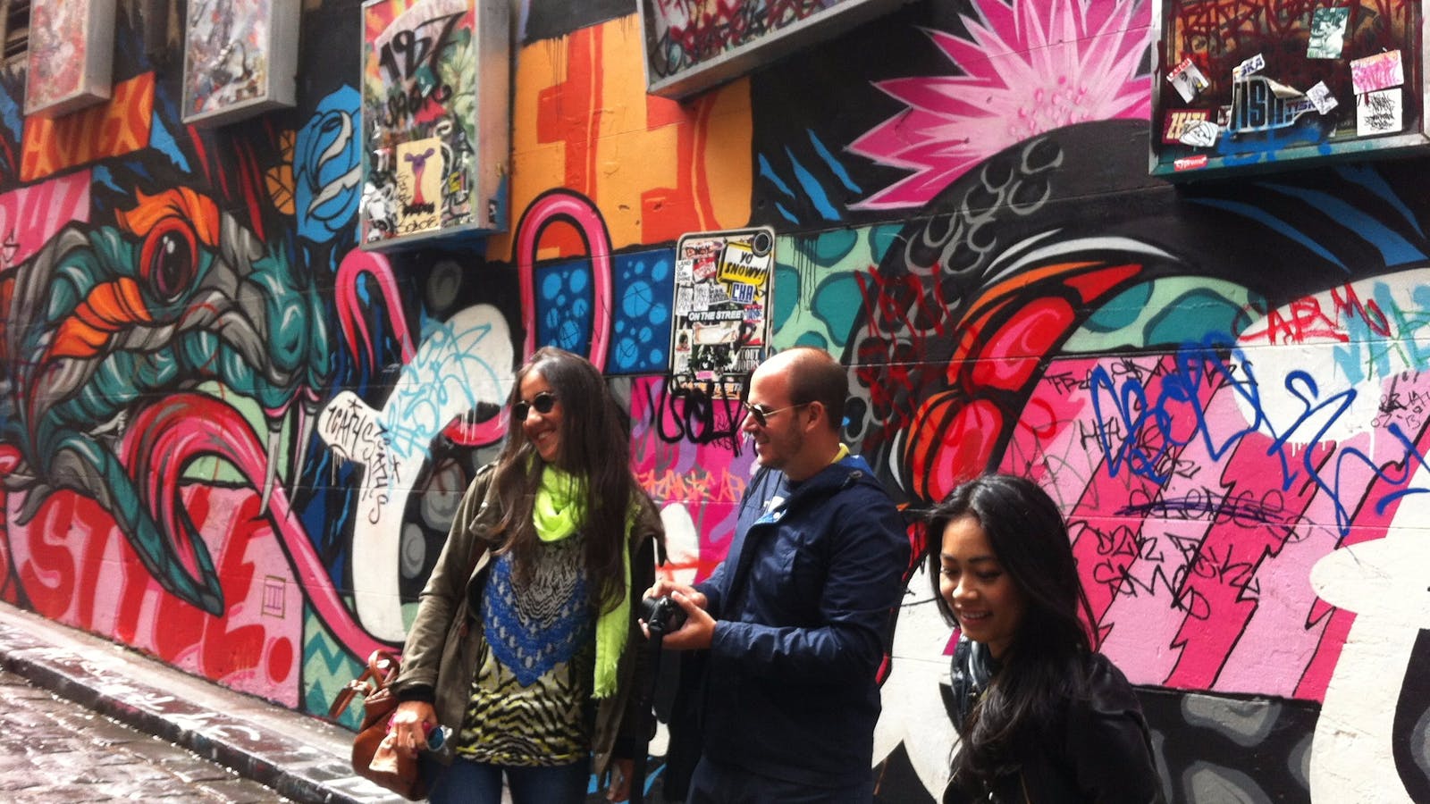 Groups visiting Hosier Lane