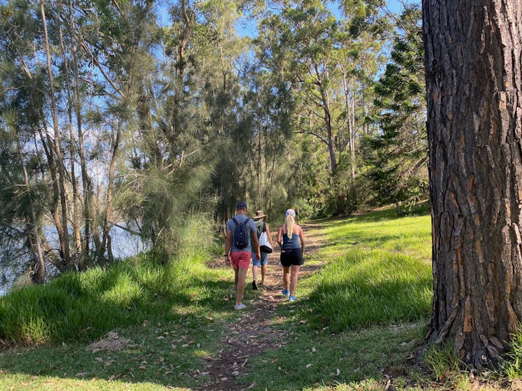 Riverside walk, guide and 2 visitors