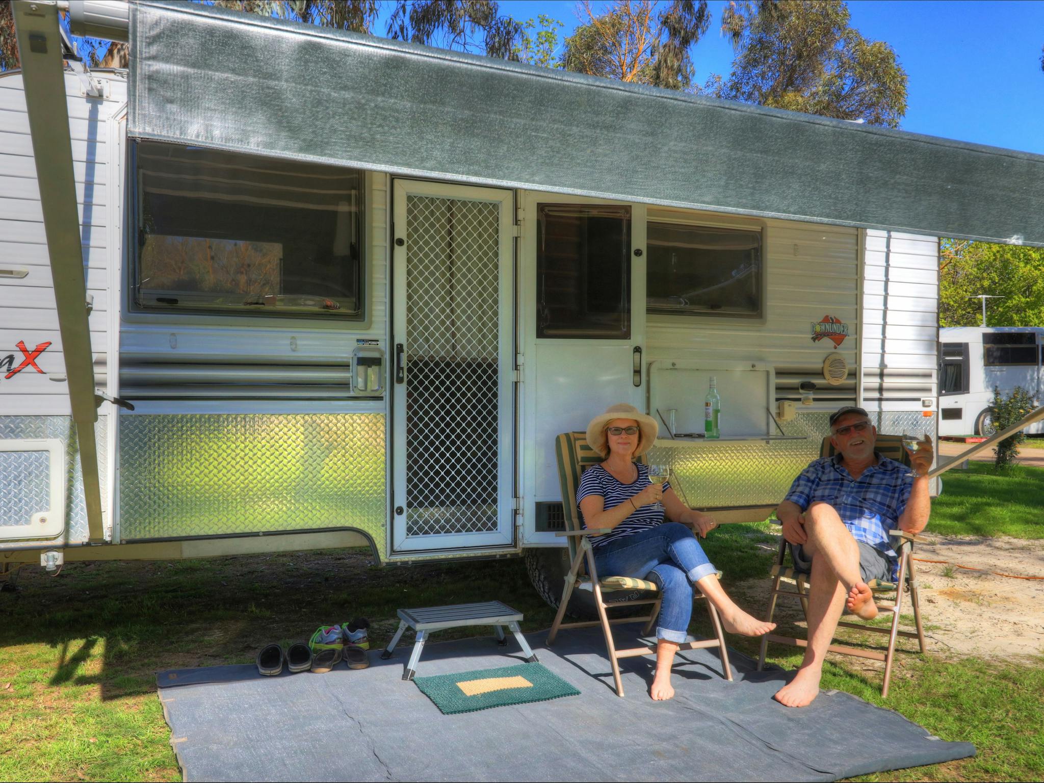 Yea Riverside Caravan Park Powered Sites