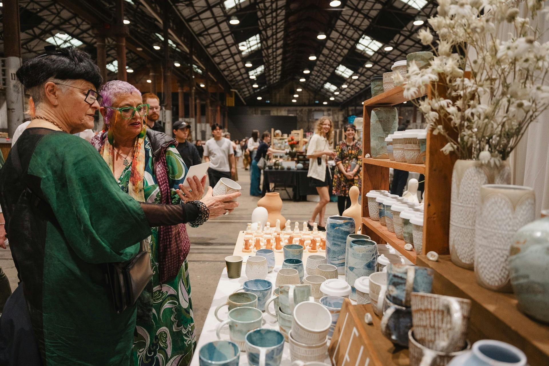 Browsing unique ceramic works