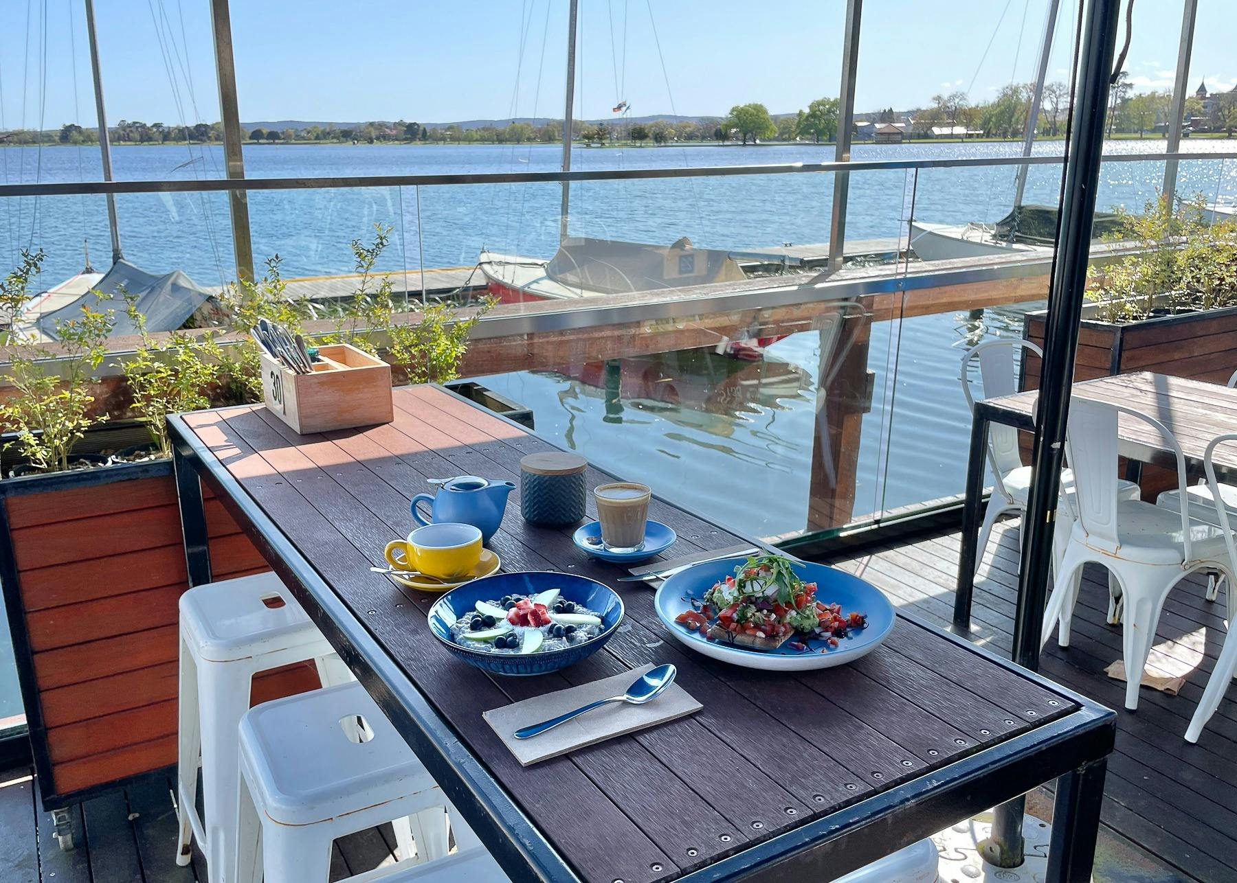 Breakfast at the Yachty