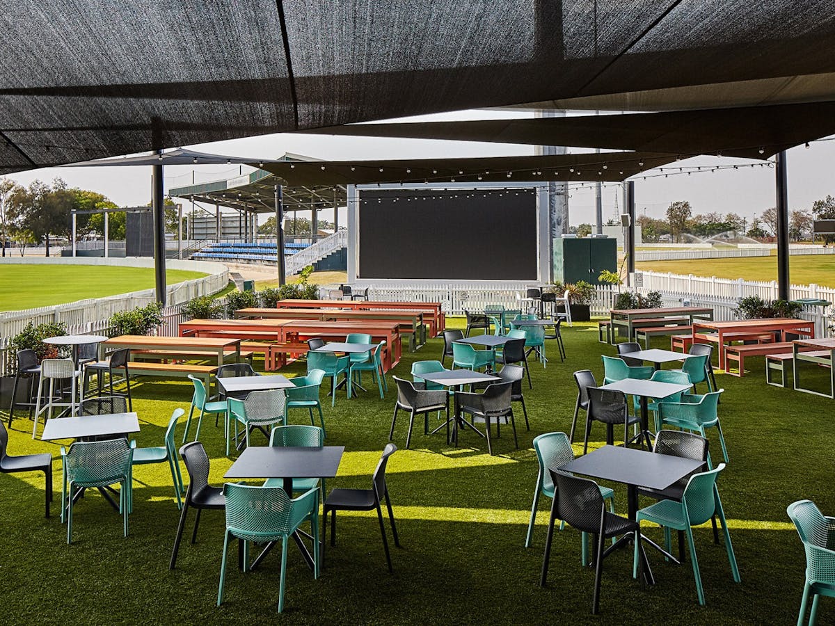 garden bar
