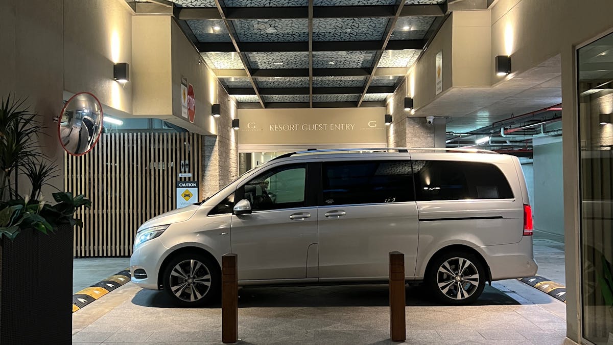 Luxury transportation , private , transfer