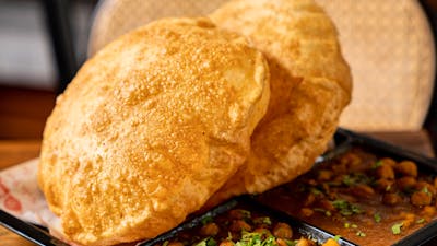 Chhole Bhatura