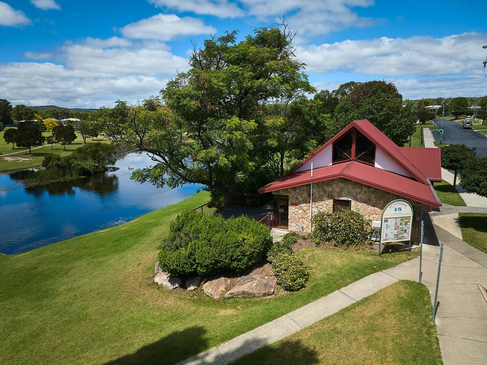 Stanthorpe Visitor Information Centre and Quart Pot Creek