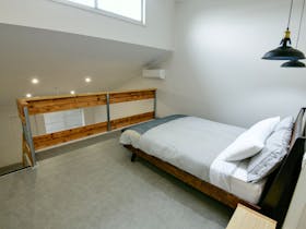 loft bed room