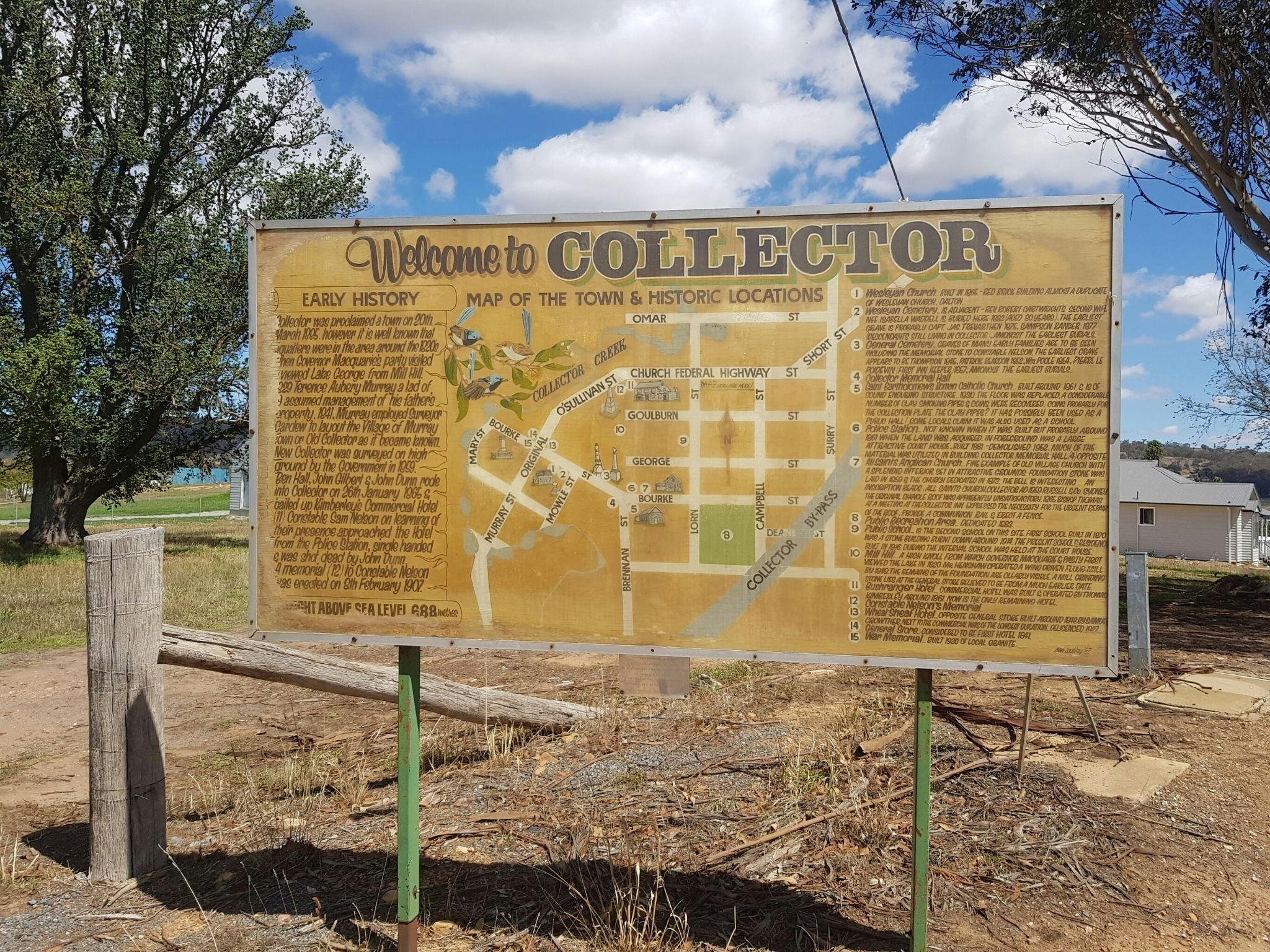 Historic Collector offers a cafe, pub, fresh produce market, art gallery and cellar door.